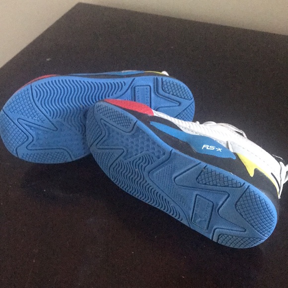 Used child puma size 7 mint condition - Picture 5 of 5